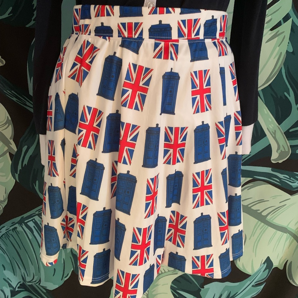 Her Universe Doctor Who Mini Skirt - Picture 2 of 4